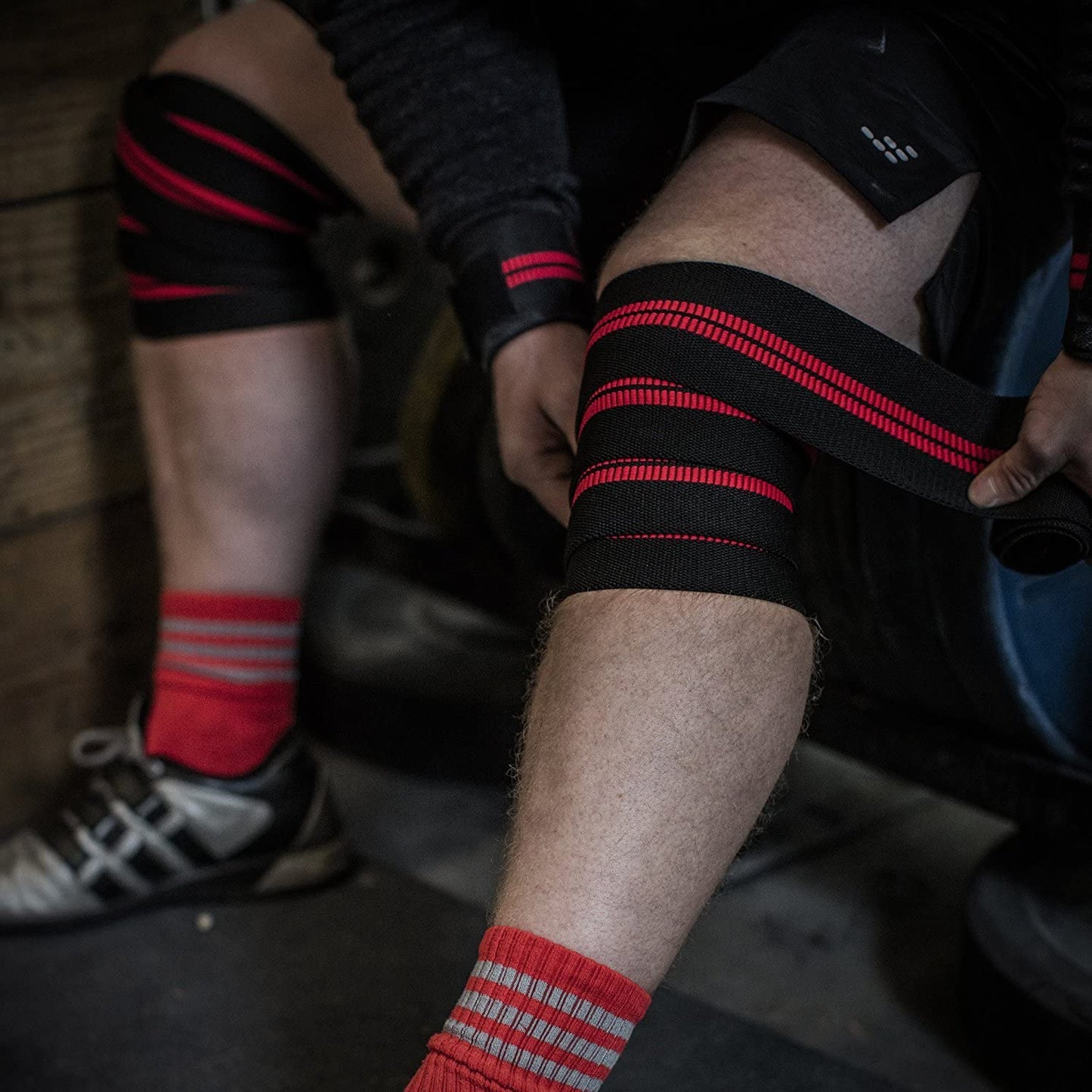 Kniebandagen Ideal für Kniebeugen, Knieorthese Gewichtheben, Powerlifting, Crossfit, Bodybuilding - 70 "L Elastic Wrap unterstützt Knie für schweres Kniebeugen und Heben - Kompressionsgurte für Männer und Frauen