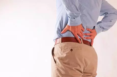 Wie sollen wir Rückenschmerzen vorbeugen?