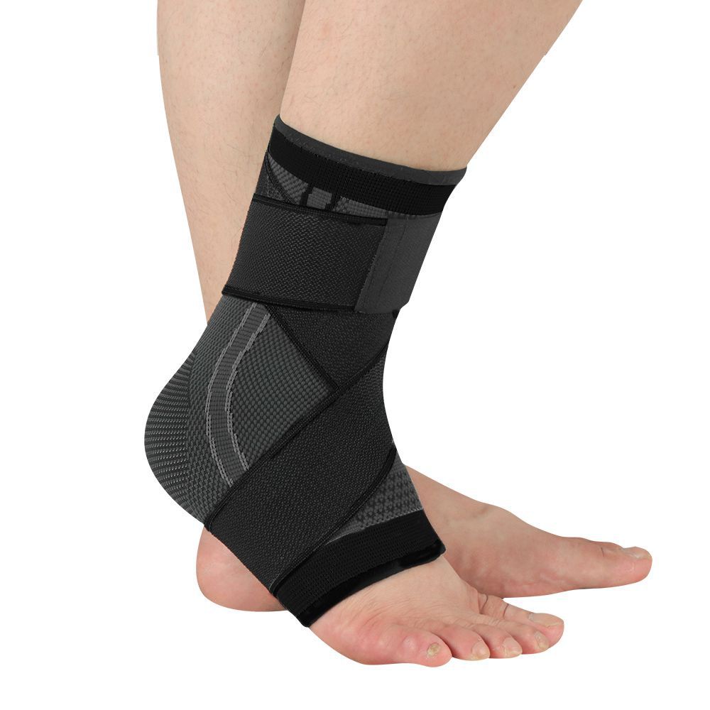 Blaue Strick-Knöchelbandage mit Wickelgurt