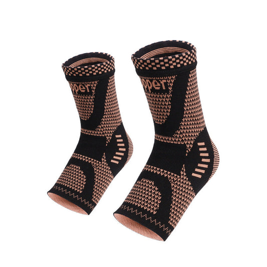 Kupferfarbene Strickbandage fürs Sprunggelenk