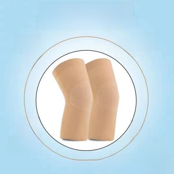 Lange, gestrickte Kniebandagen in Beige