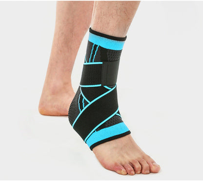 Blaue Strick-Knöchelbandage mit Wickelgurt