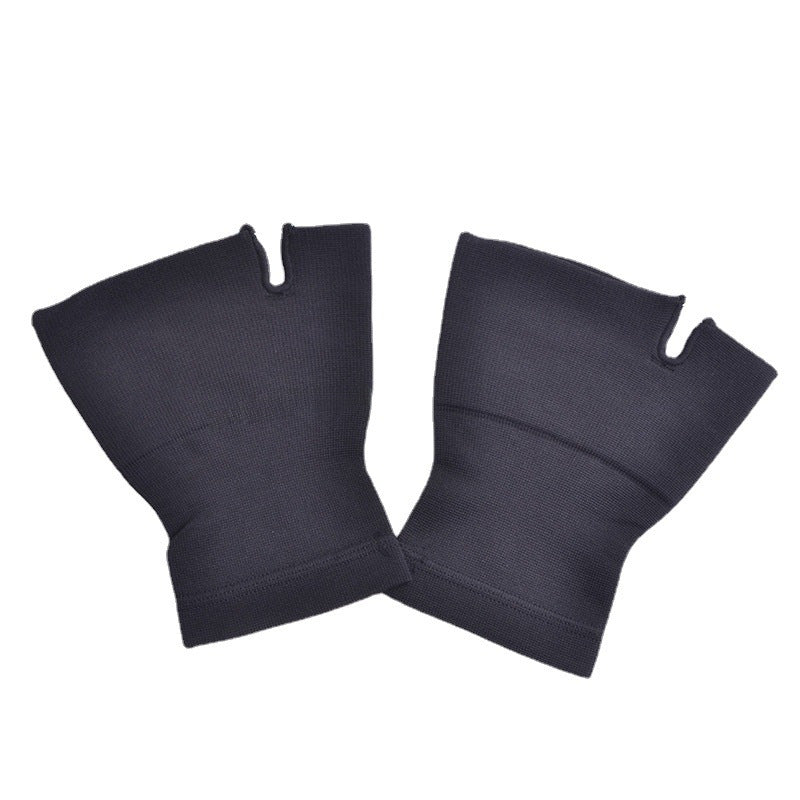 Schwarze Stützbandagen für Hand und Handgelenk